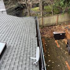 Top-Quality-Roof-Moss-Treatment-and-Gutter-Cleaning-in-Lakewood-WA 1